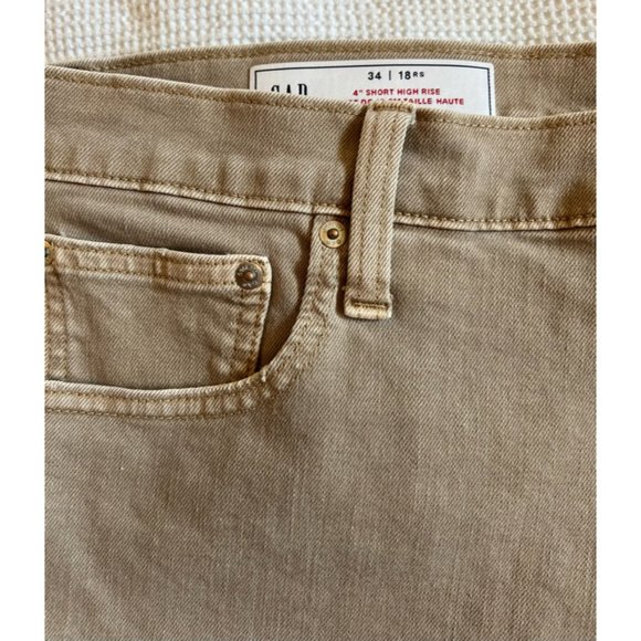 Gap, Size 34 Beige Jean Short - Picture 3 of 4